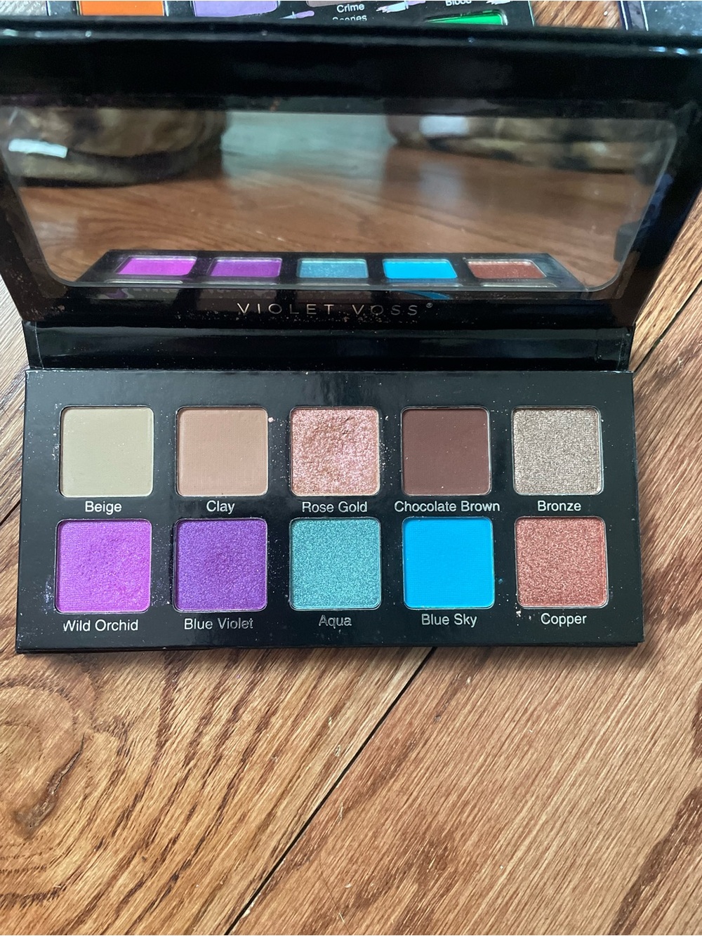 Eyeshadow Palettes - Picture 3 of 5
